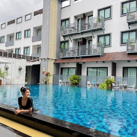 Buritel Hotel Buriram Esterno foto