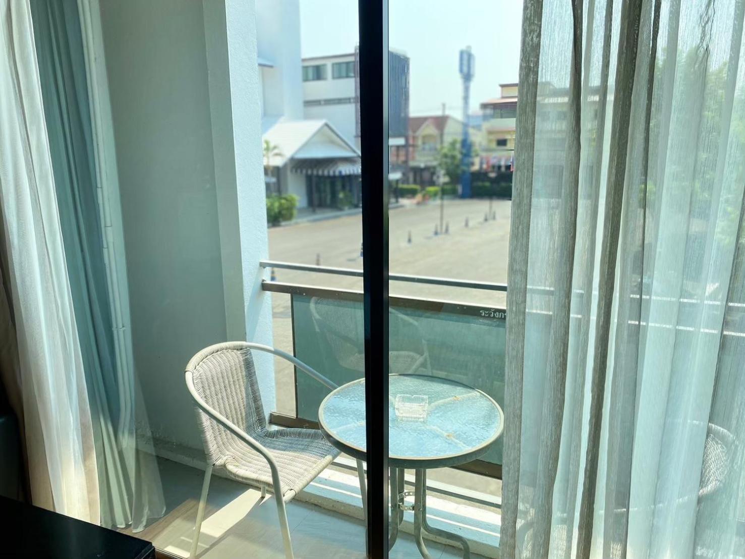 Buritel Hotel Buriram Esterno foto